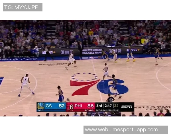 克拉克斯顿全能表现助球队取胜18分10板6助2断3帽展现实力